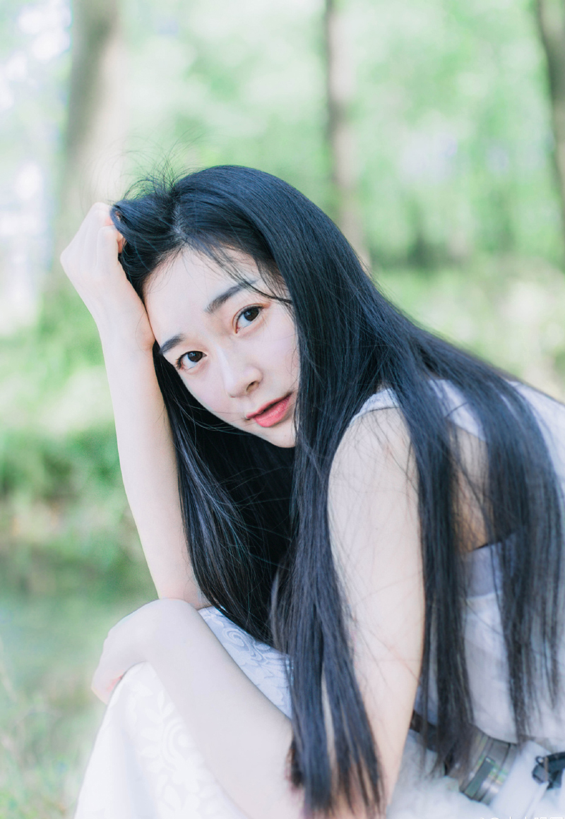 如果有天我们湮没在人潮中，庸碌一生，那是因为我们没有努力要活的丰盛。